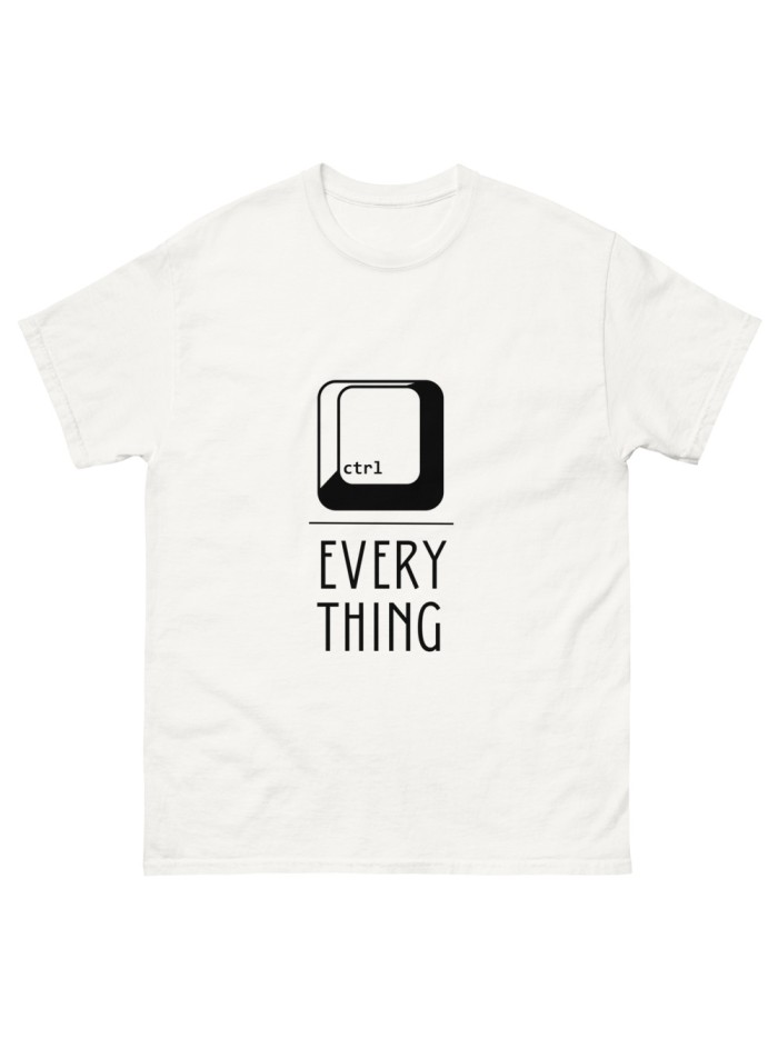 T-Shirt 'Control Everything': Master Your Style with a Touch of Geek