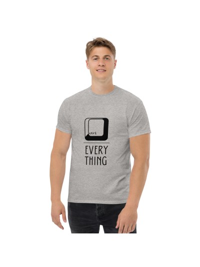 T-Shirt 'Control Everything': Master Your Style with a Touch of Geek