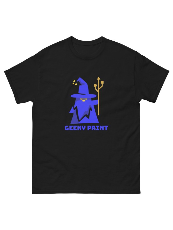 Camiseta con el Logo de Geeky Print: Eleva tu Estilo Geek al Siguiente