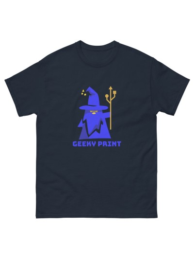 Camiseta con el Logo de Geeky Print: Eleva tu Estilo Geek al Siguiente